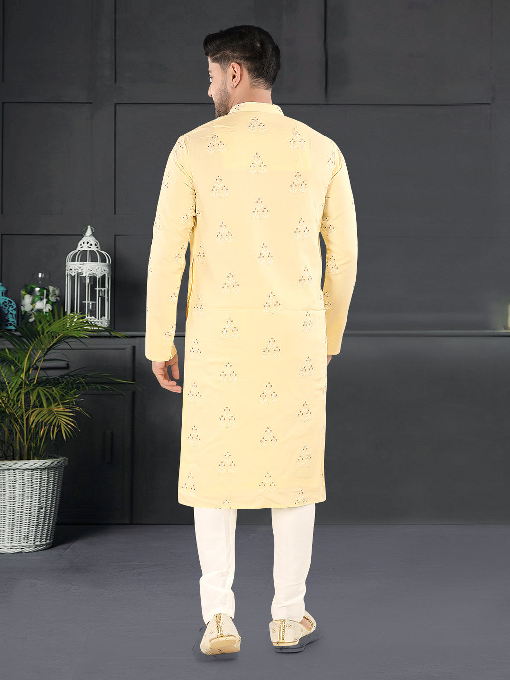 Sunlit Ivory Butti Kurta Set (10146)