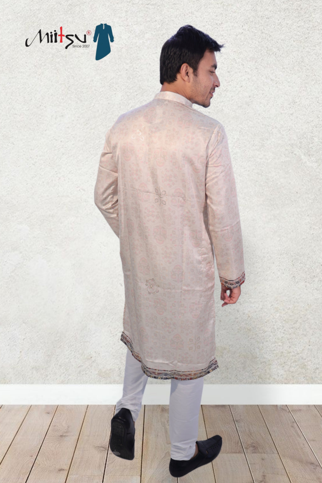 Regal Elegance Embroidered Kurta Set (50063)