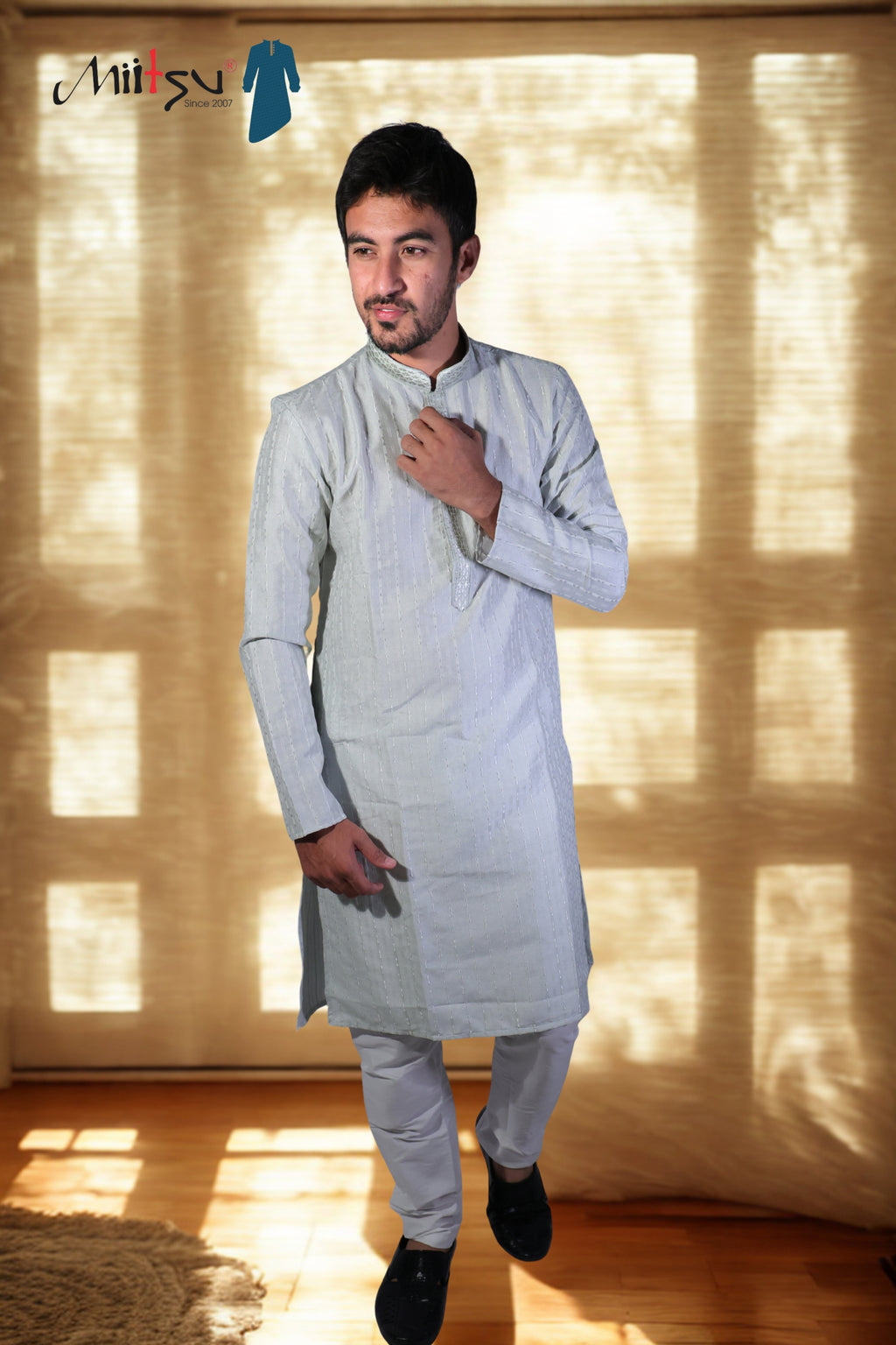 Silver Grace Kurta – Understated Luxury (7397)