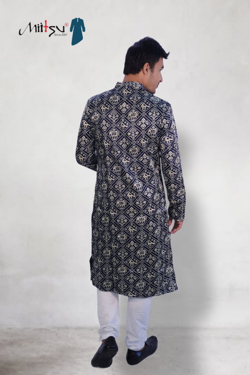 Royal Heritage Kurta – Bold Tradition Redefined (2781)
