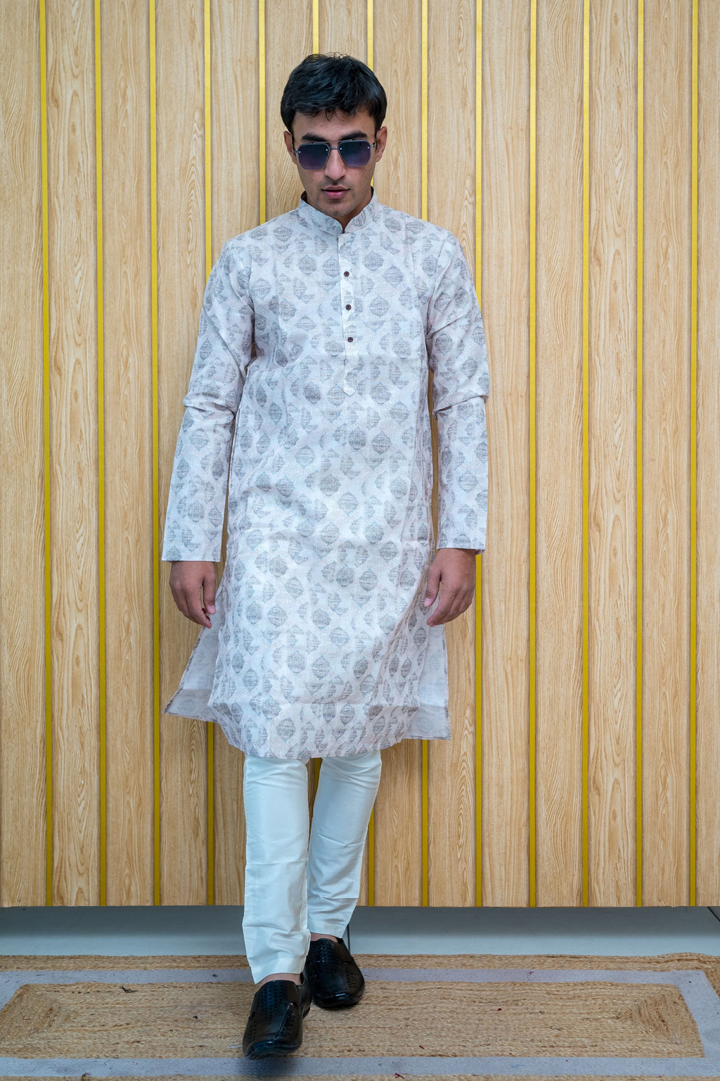 Ethnic Printed and Sequinned Kurta(2683)
