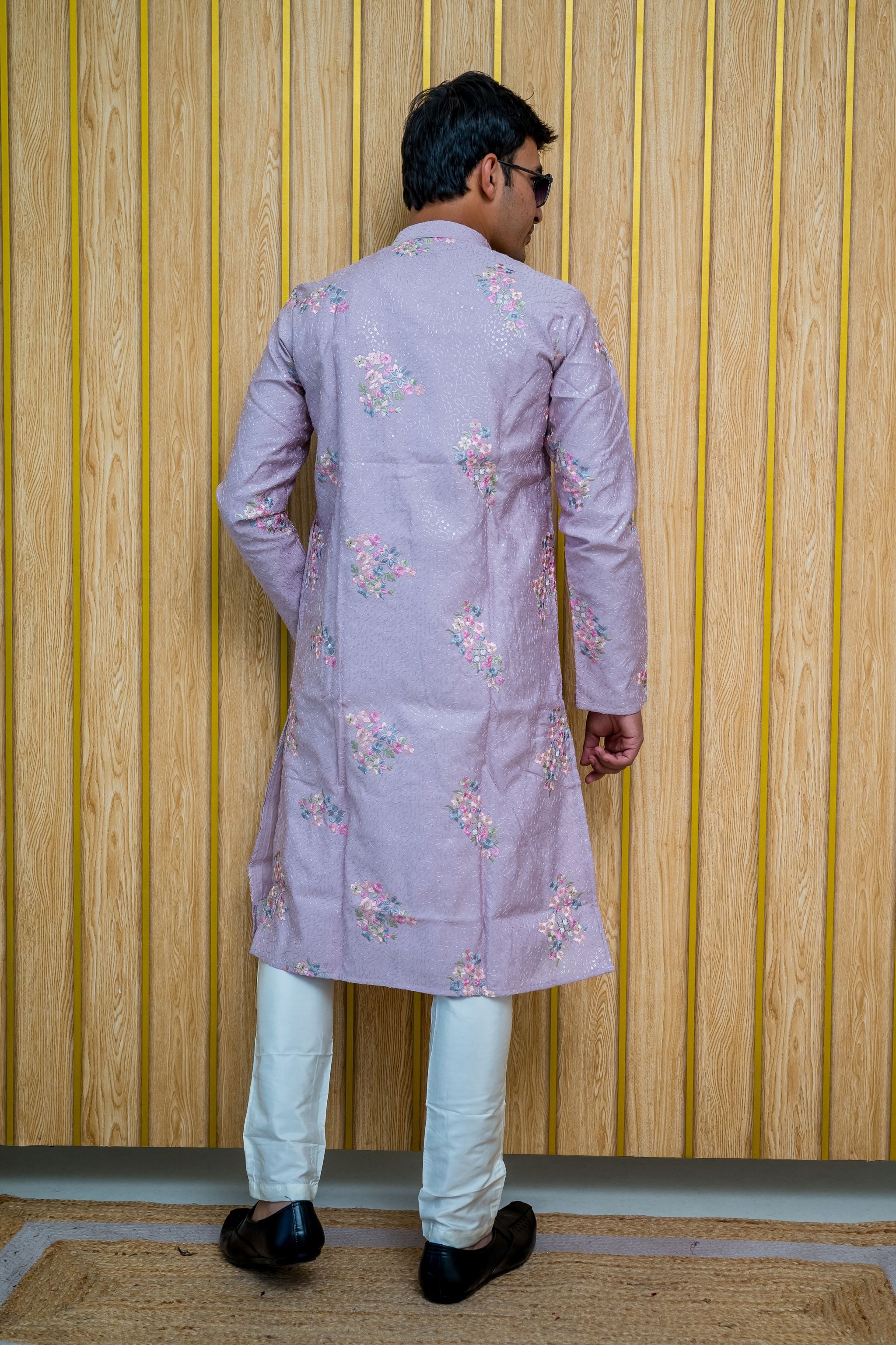 Floral Thread Work with Mirror Lucknowi Kurta(10048)