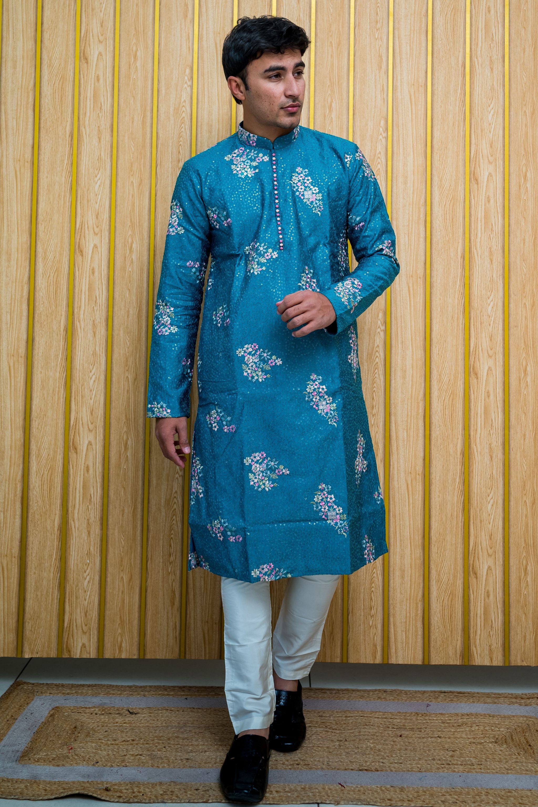 Floral Thread Work with Mirror Lucknowi Kurta(10048)