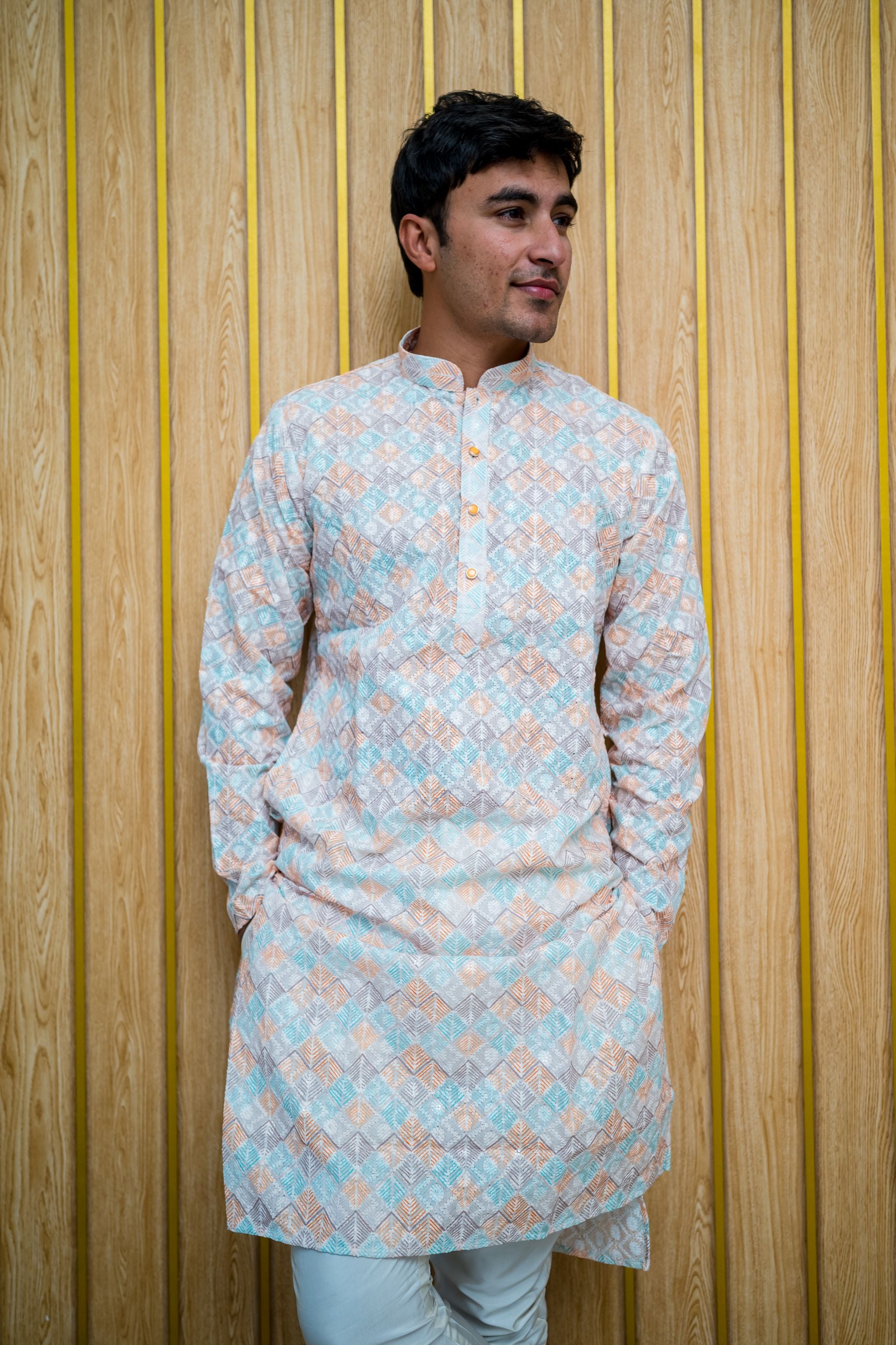 Hand Embroidered Lucknowi Chikankari Kurta(4390)