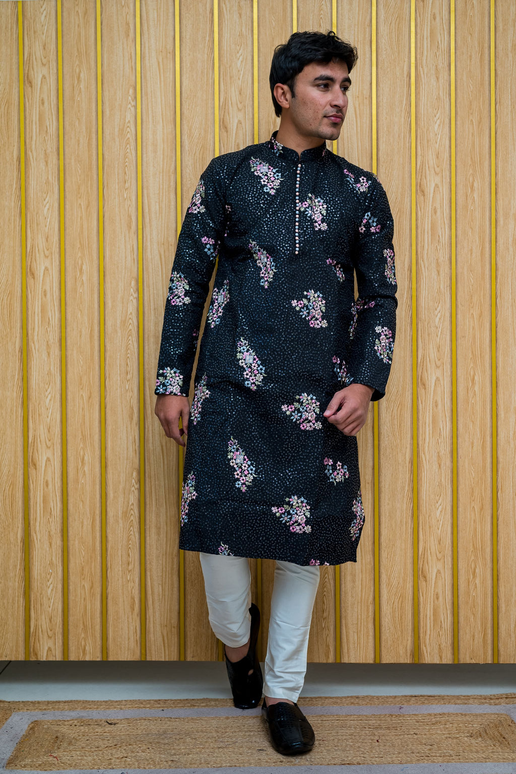 Floral Thread Work with Mirror Lucknowi Kurta(10048)