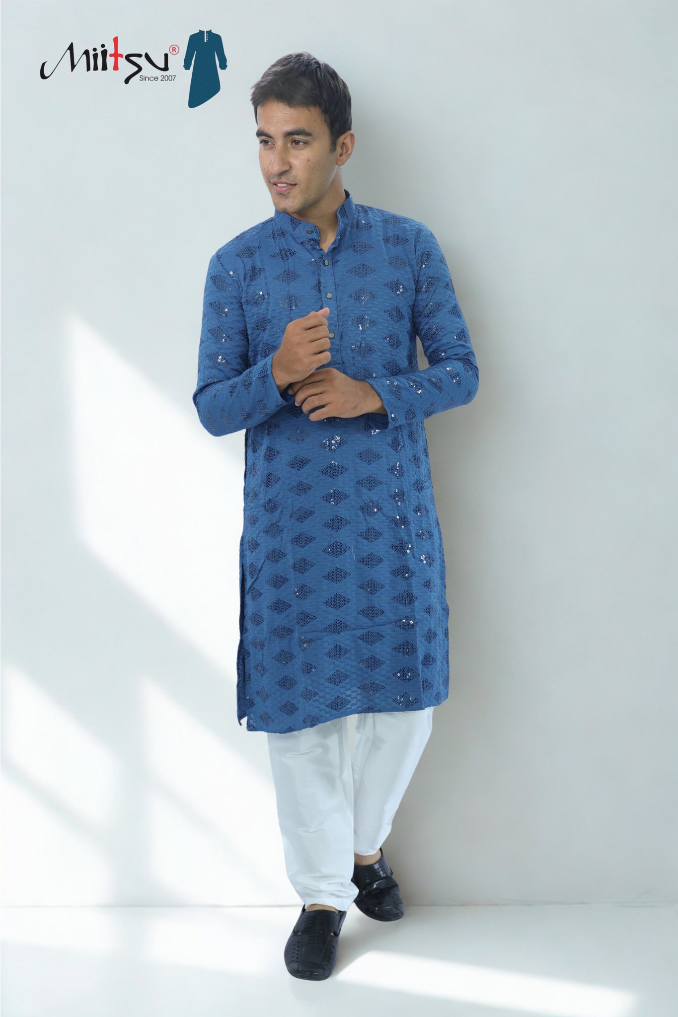 Ethnic Motifs Sequinned Kurta (2727)