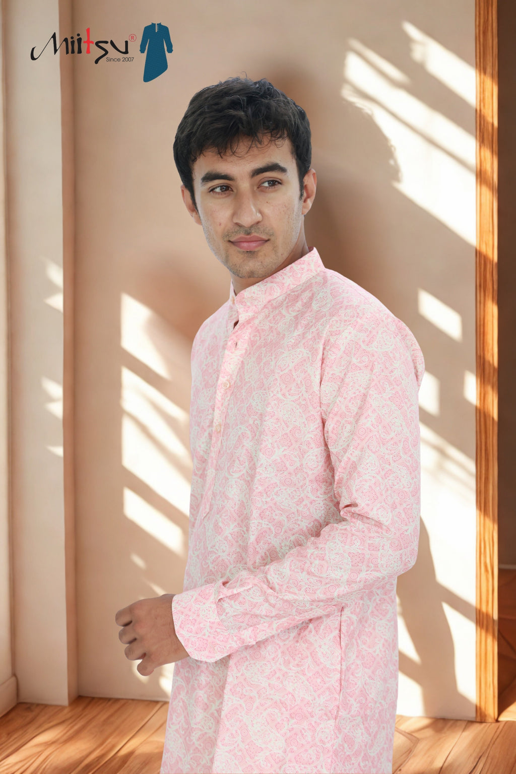 Men's Elegant Light Peach Paisley Printed Kurta (6974)
