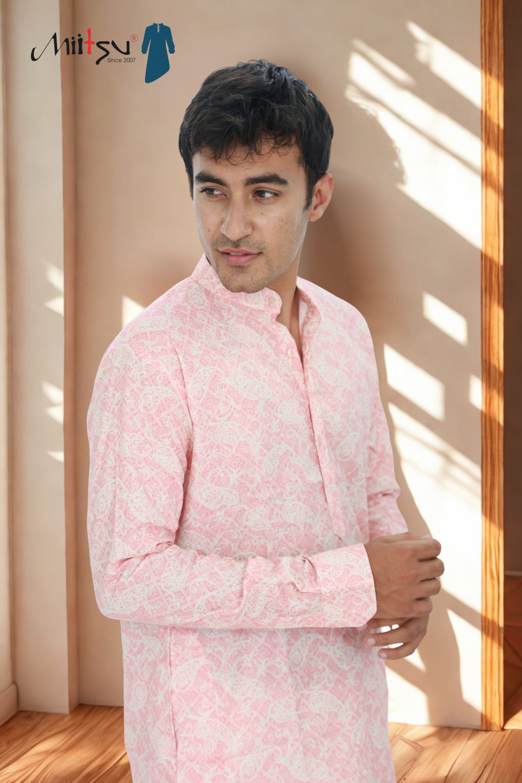 Men's Elegant Light Peach Paisley Printed Kurta (6974)
