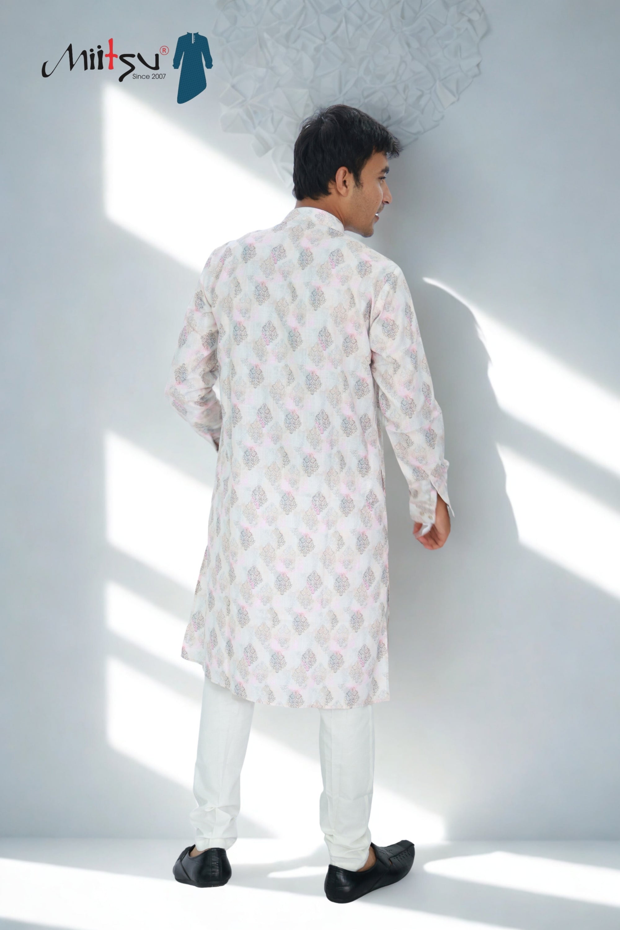 Men’s Subtle Peach Floral Kurta Set (1204)