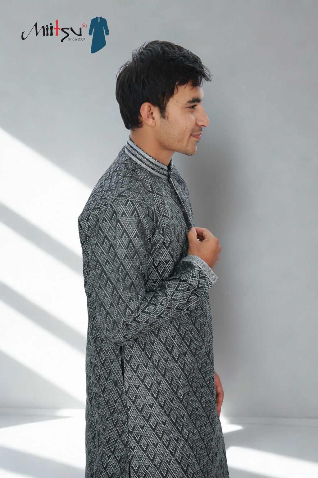 Men’s Black & Grey Diamond Weave Kurta Set (60022)
