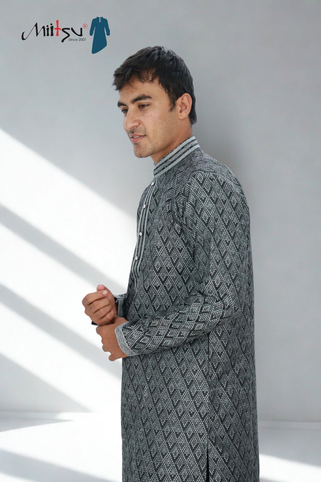 Men’s Black & Grey Diamond Weave Kurta Set (60022)