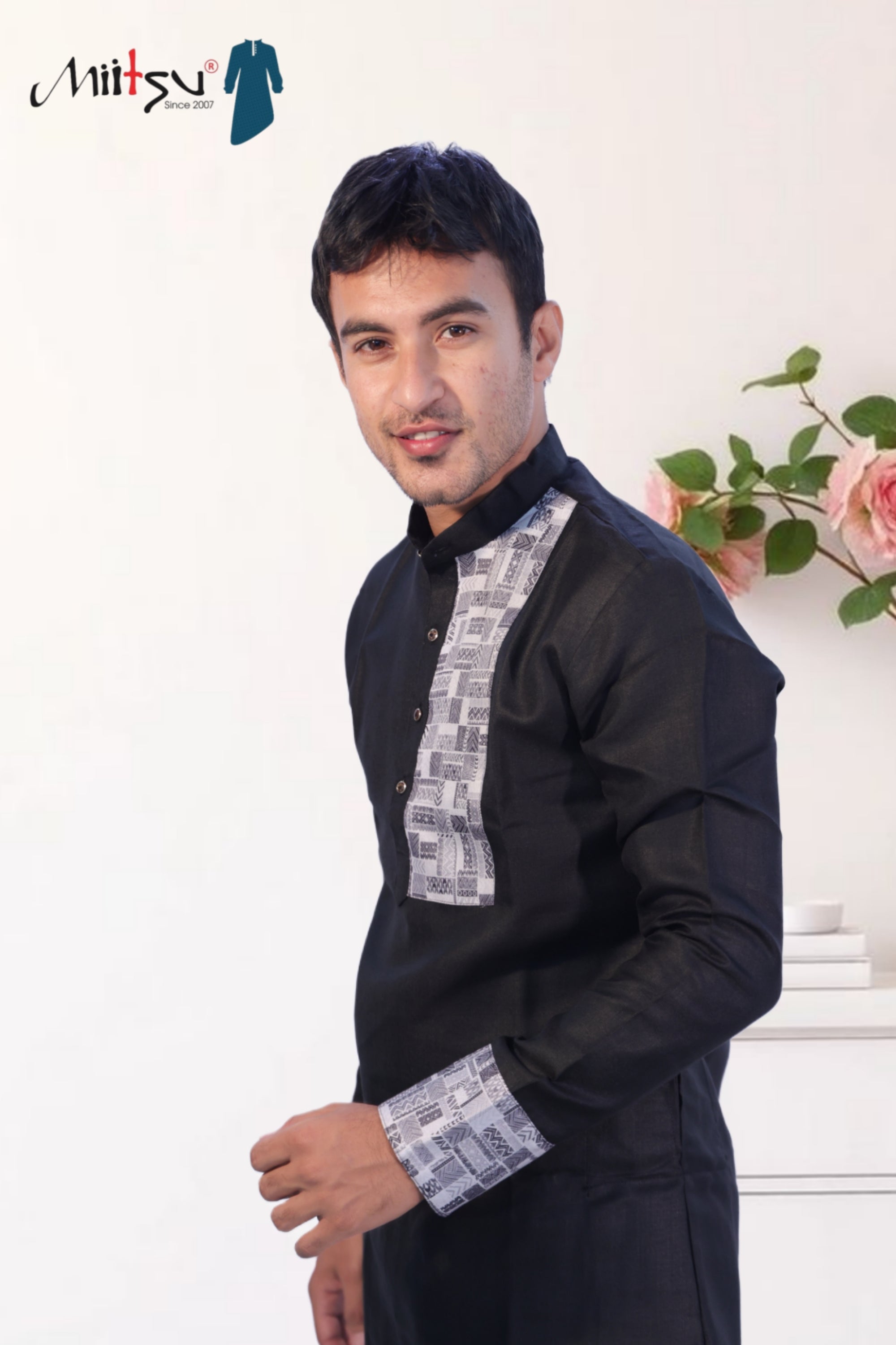 Classic Black Kurta with Contrast Printed Detailing (281)