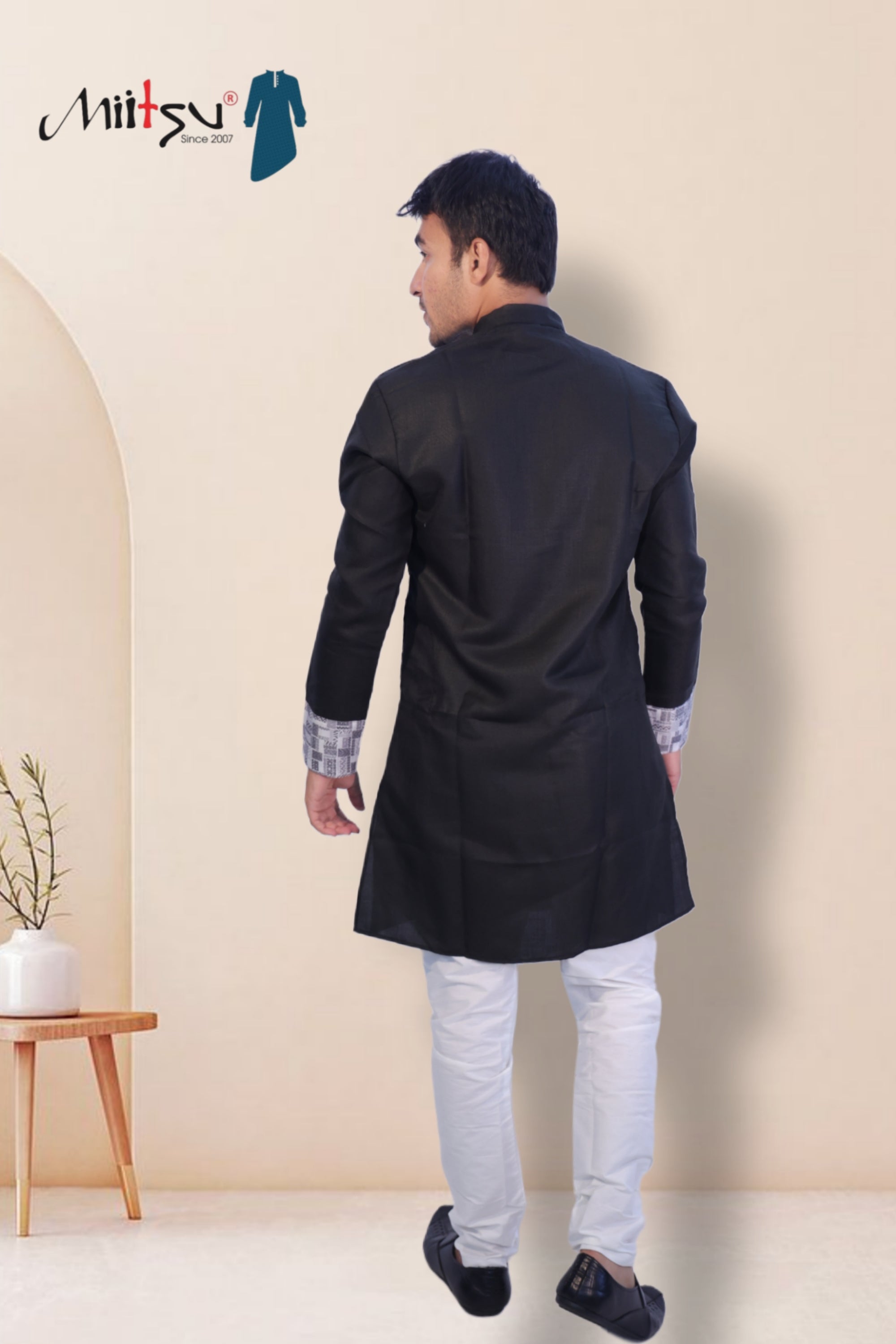 Classic Black Kurta with Contrast Printed Detailing (281)