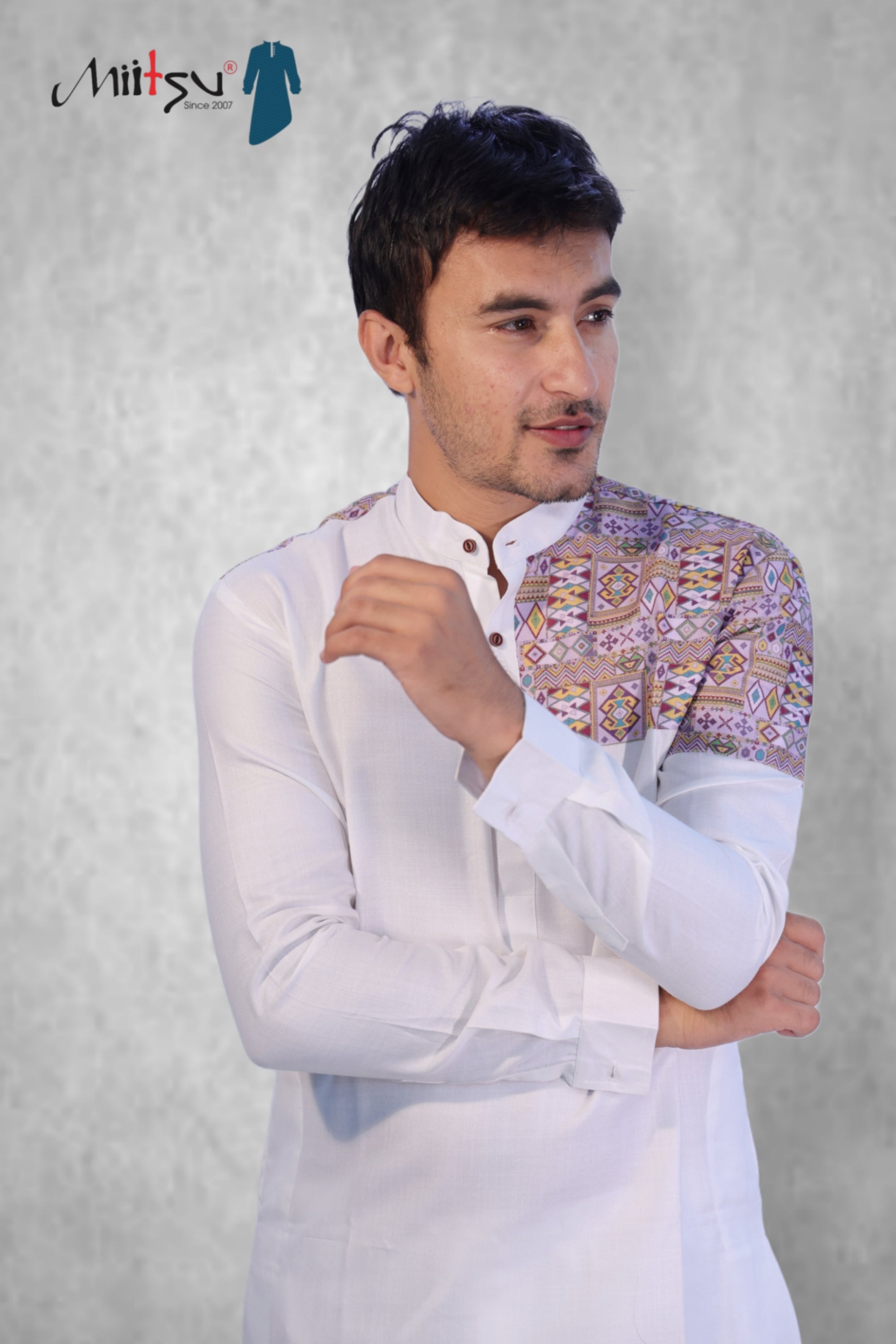 White Cotton Kurta with Dual-Side Ethnic Print (280)