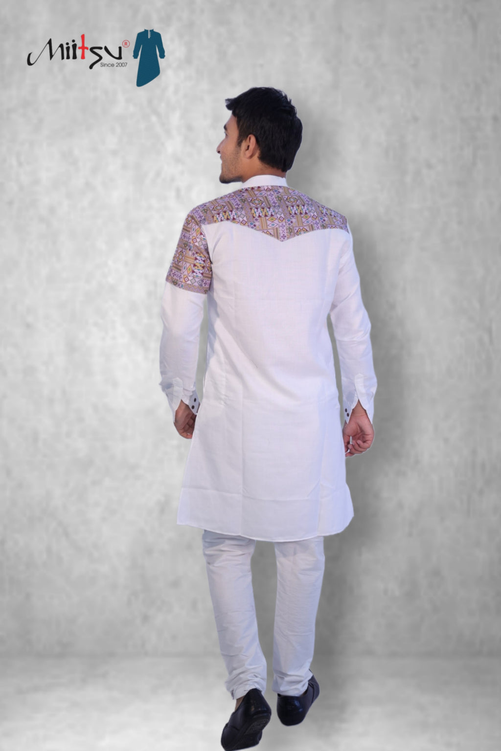 White Cotton Kurta with Dual-Side Ethnic Print (280)