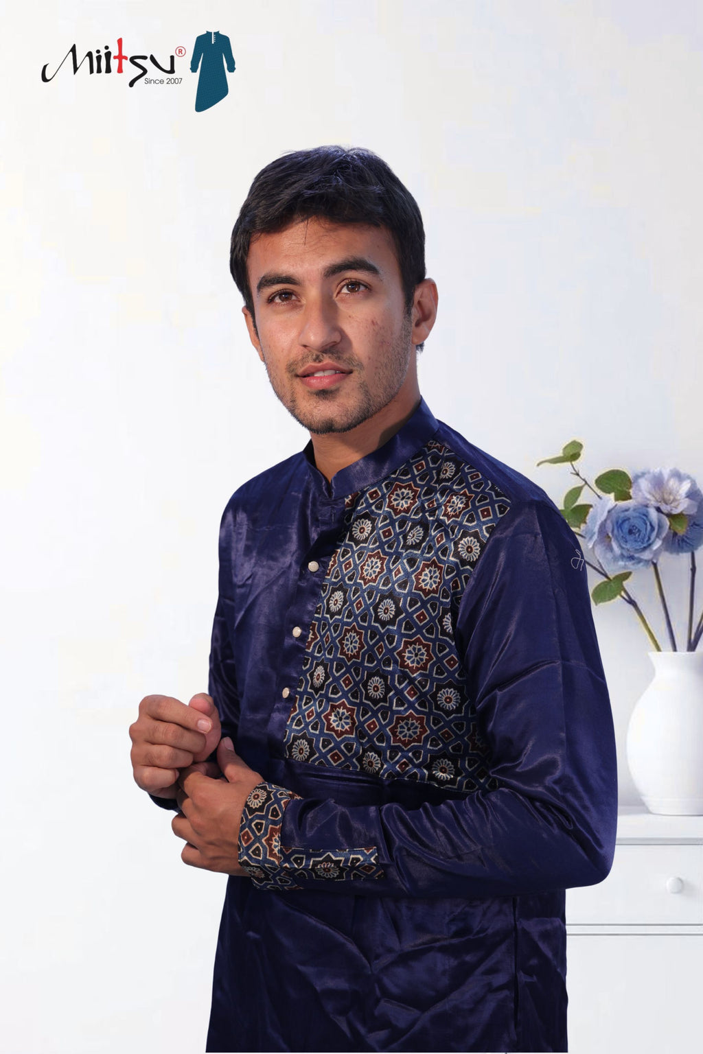 Midnight Mashroo Geometric Embroidered Kurta – Royal Charm (2791)
