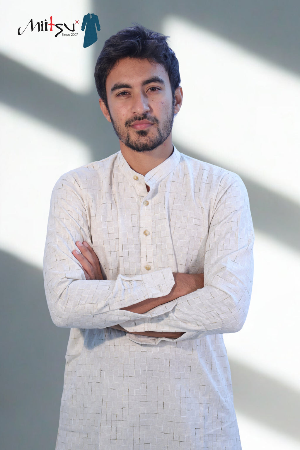Cream Textured Straight-Cut Kurta (9943)