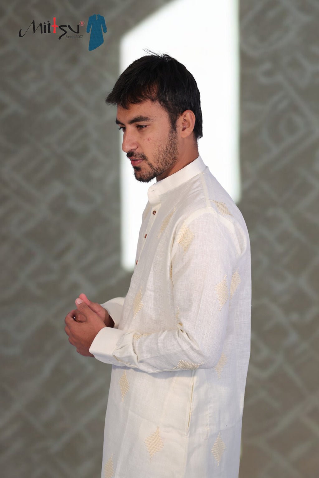 Classic Ivory Textured Kurta Set (4840)