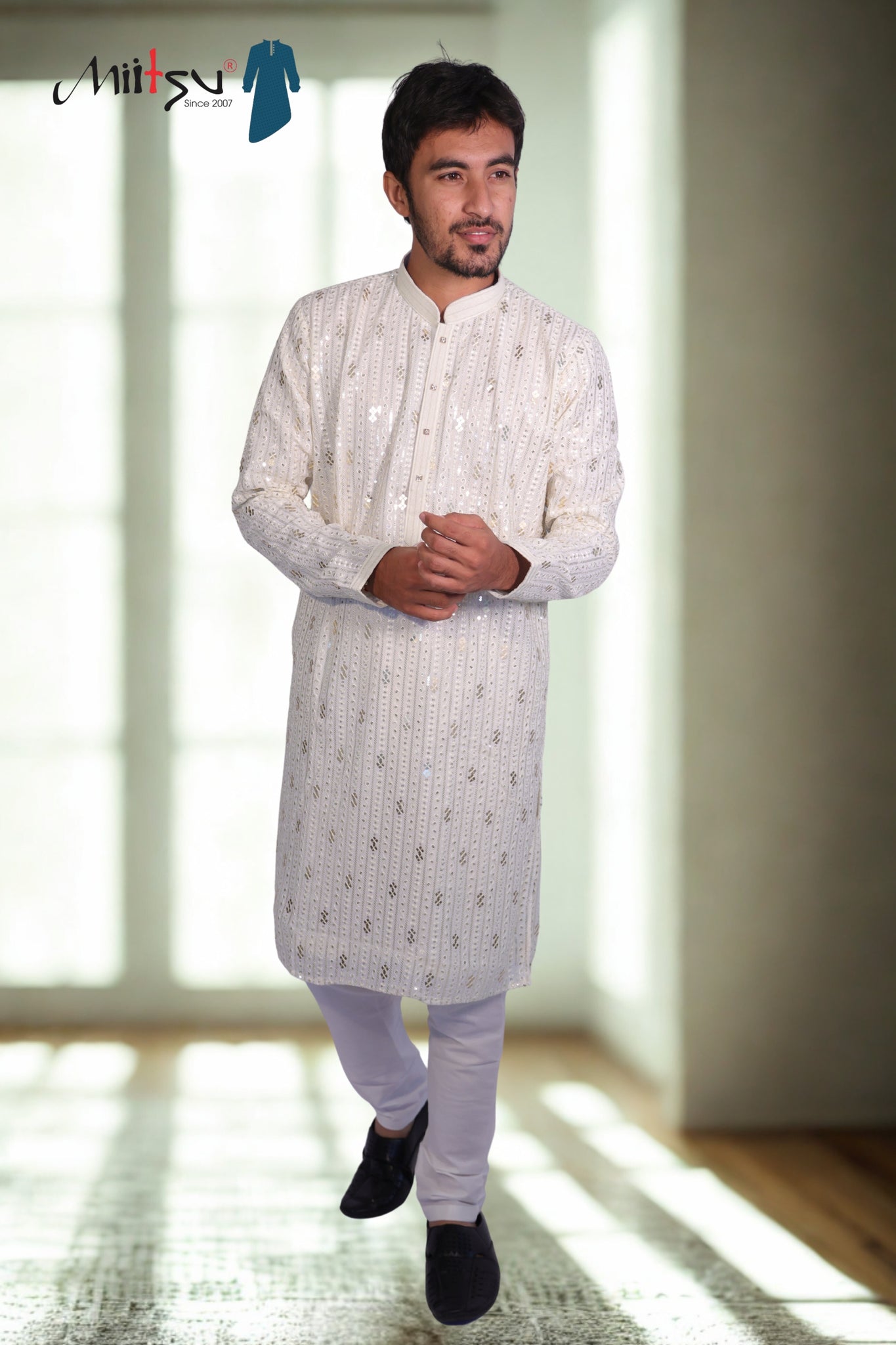 Elegant White Embroidered Kurta Pajama Set (10082)