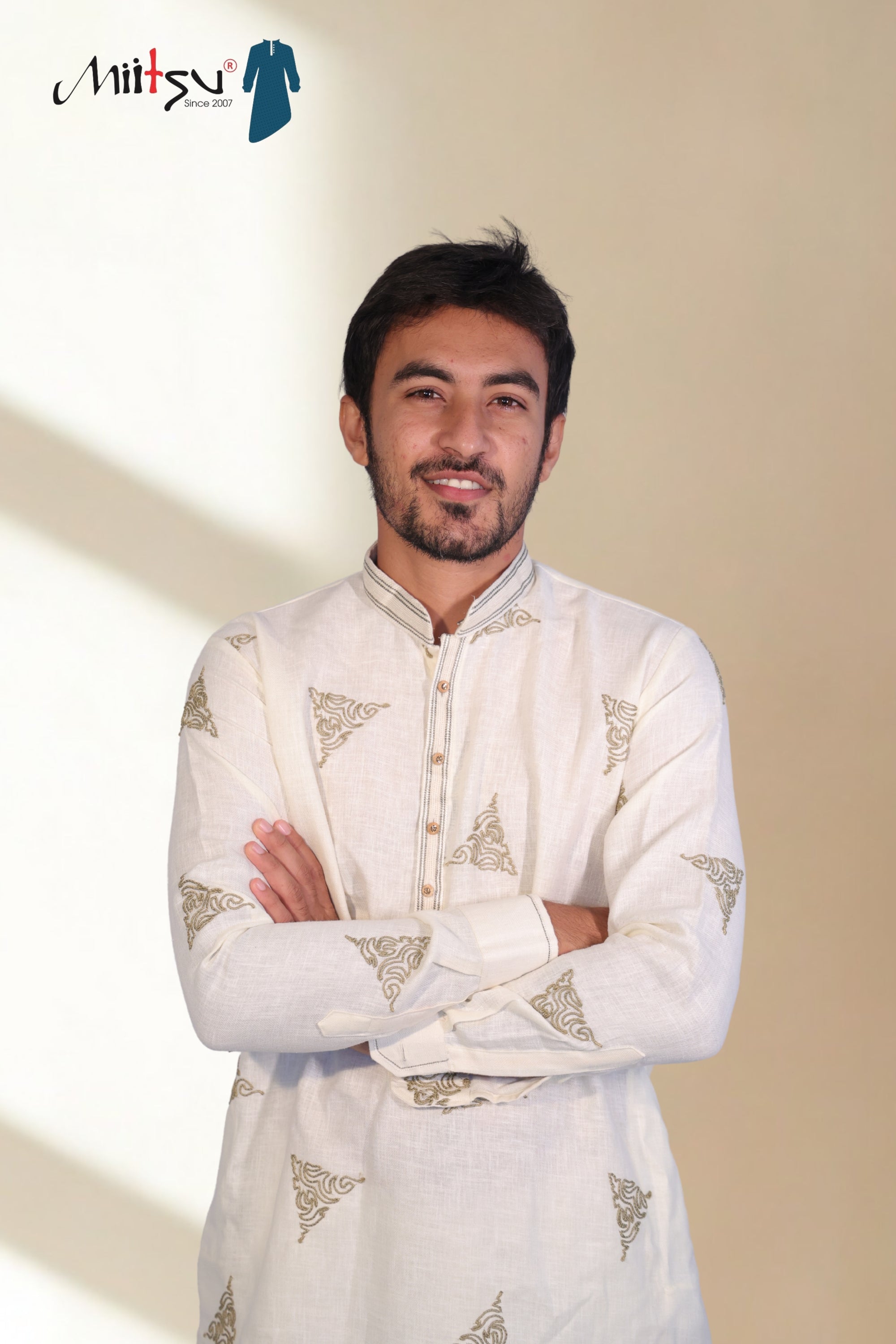 Ivory Heritage Cotton Kurta
Set (4840)
