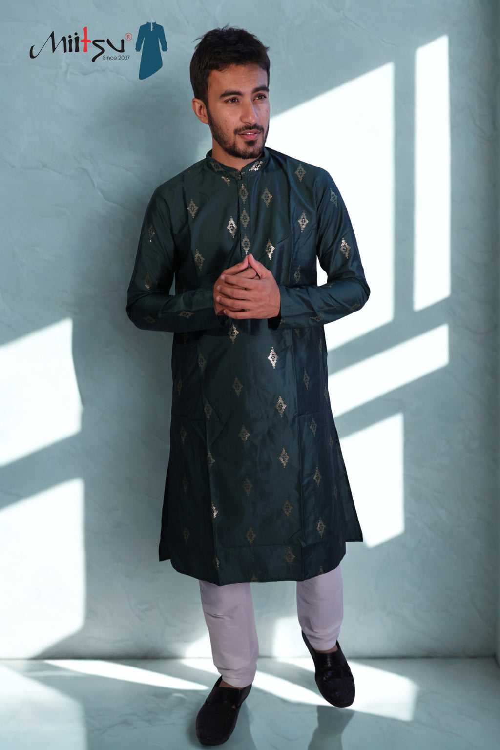 Emerald Elegance Lilen Kurta
 (10086)