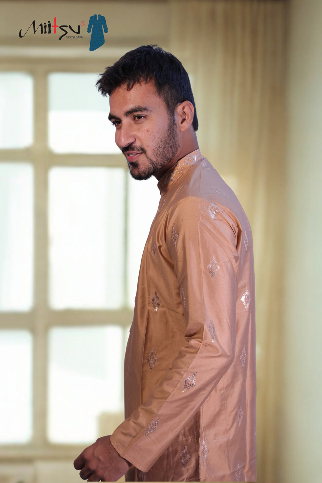 Golden Charm Lilen Kurta
Set (10086)