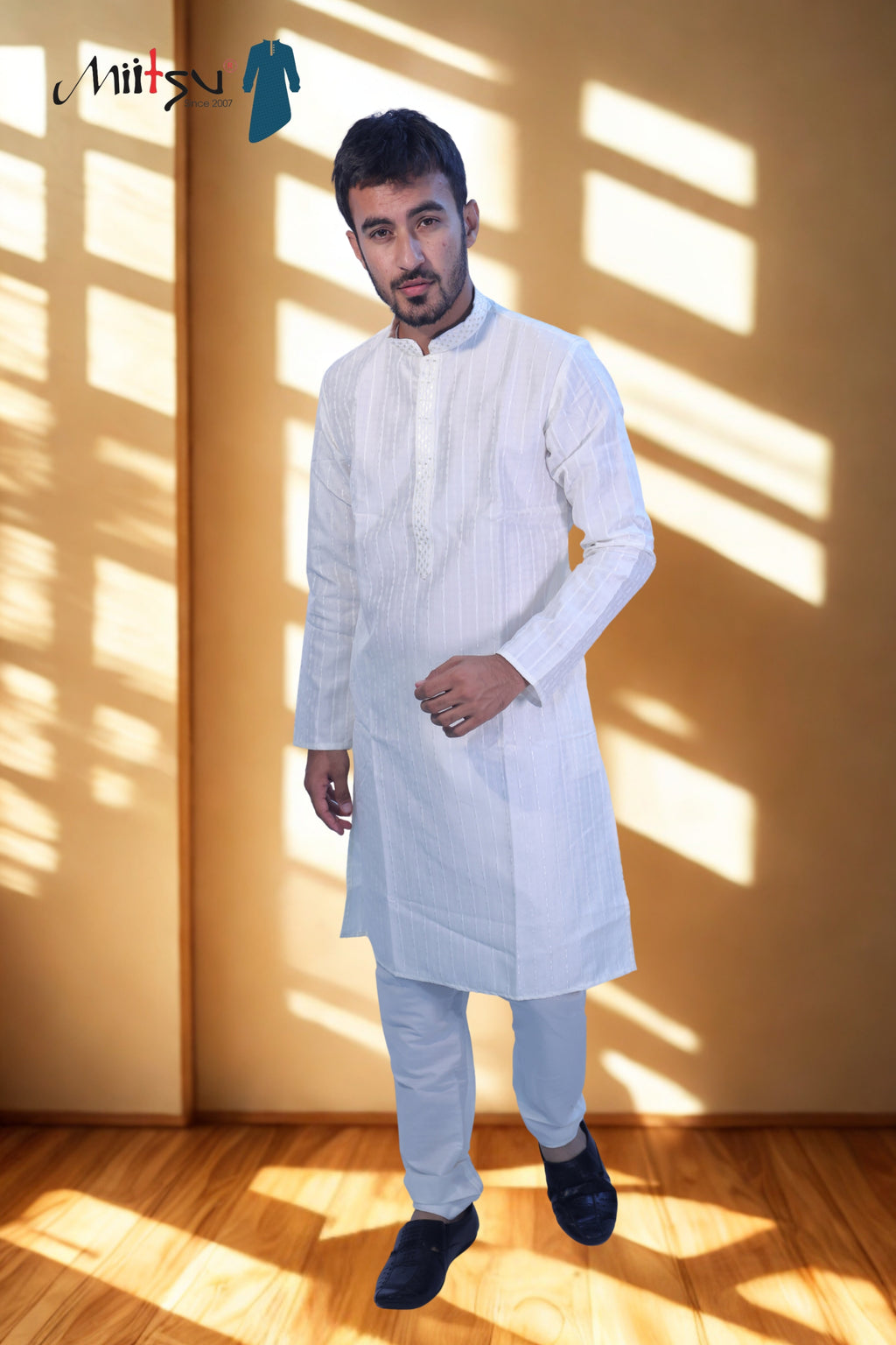 Shimmering Cream base Striped Kurta (7397)