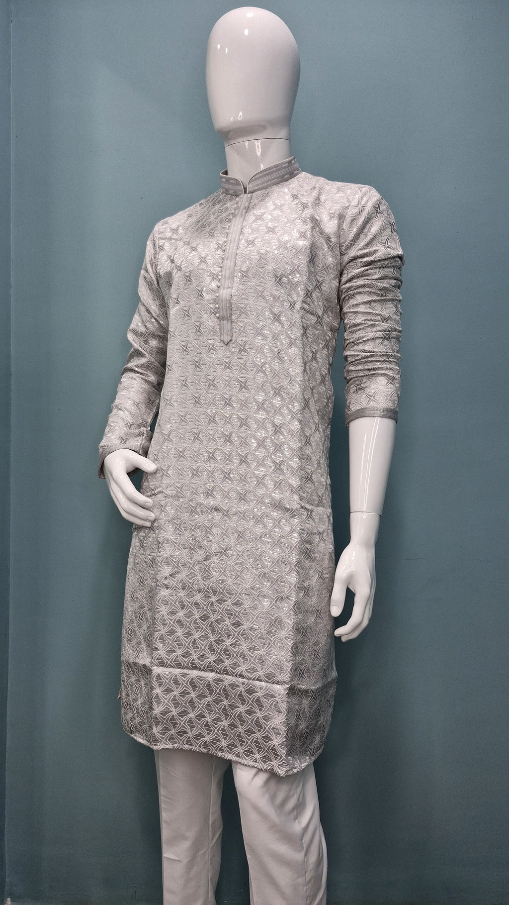 Men’s Silver Geometric Embroidered Kurta Set (60039)