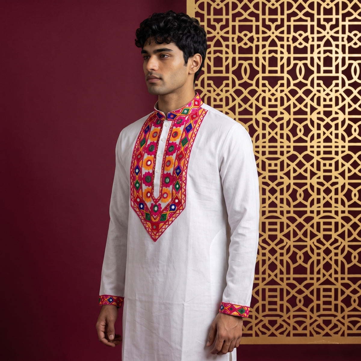 Men's Embroidered White Kurta (4124)
