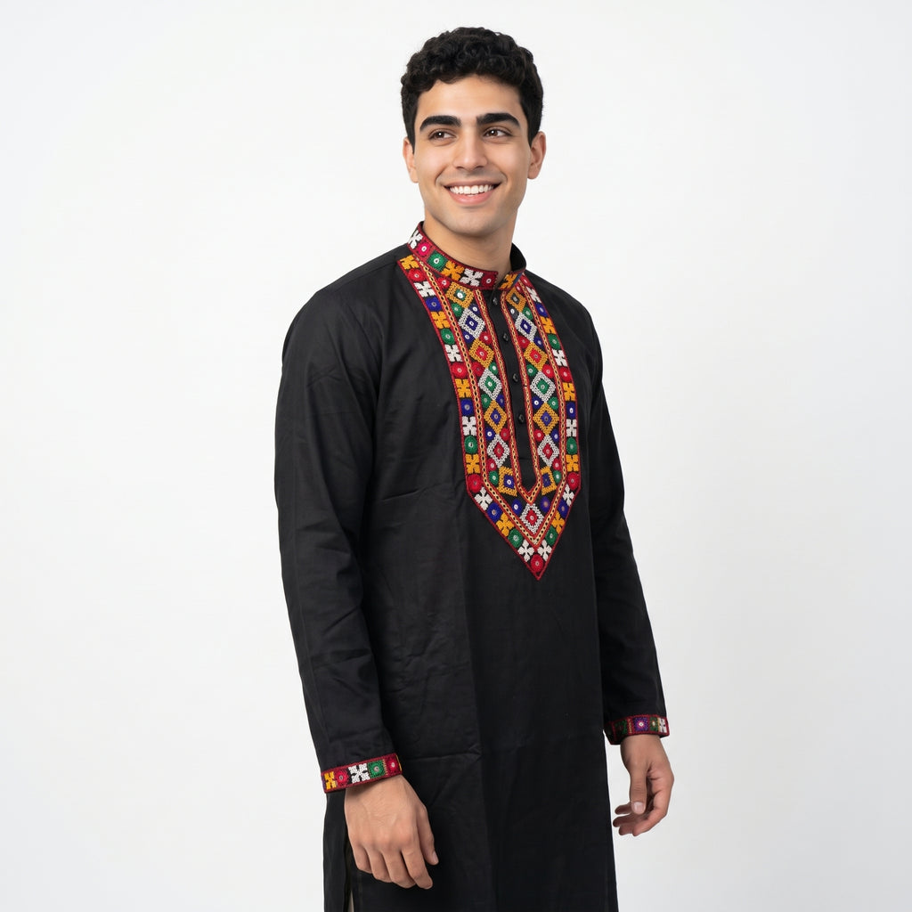 Men's Black Kutchi Embroidered  Kurta (4128)