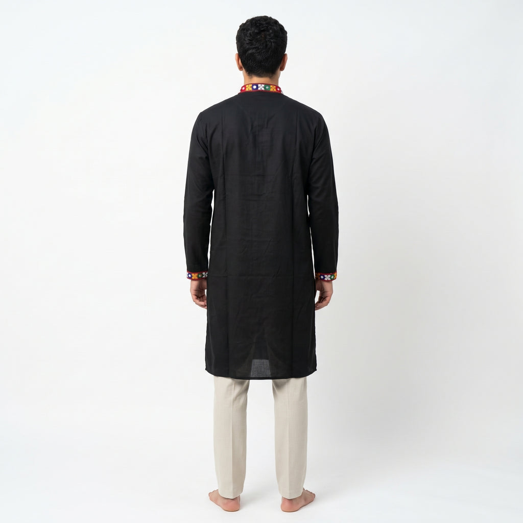 Men's Black Kutchi Embroidered  Kurta (4128)