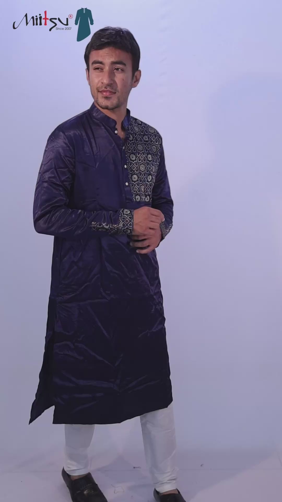 Midnight Mashroo Geometric Embroidered Kurta – Royal Charm (2791)