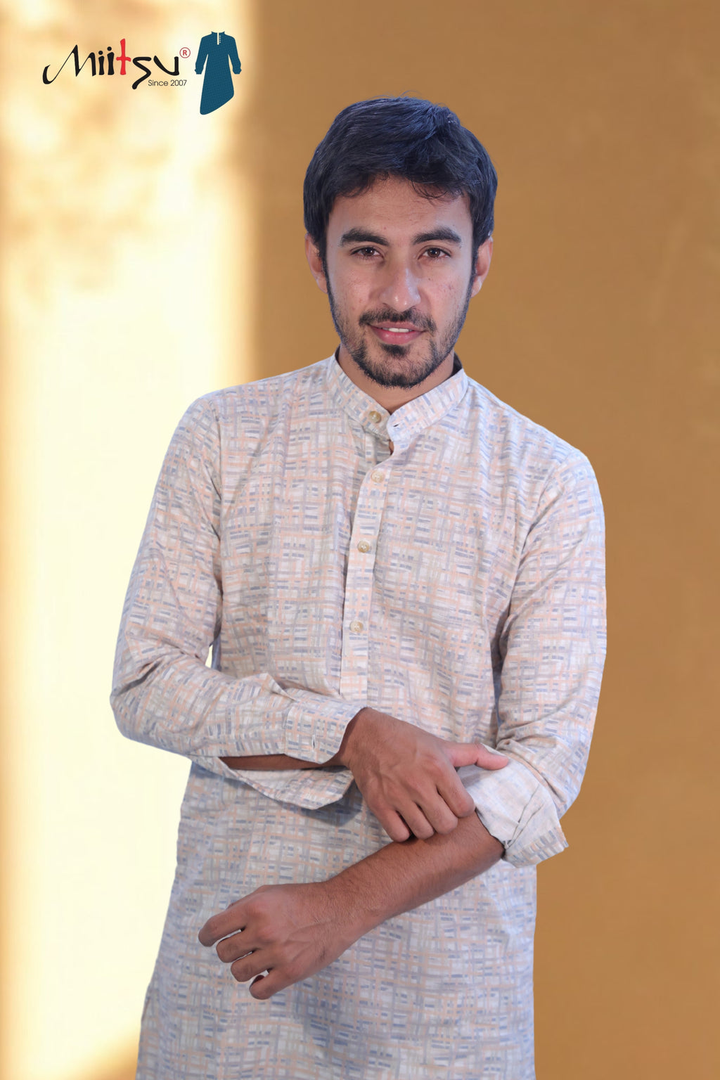 Subtle Weave Printed Kurta
Set (7979)
