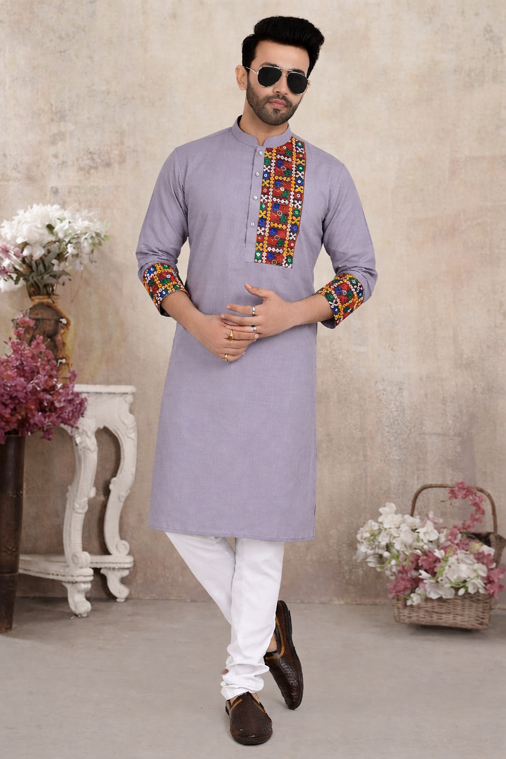 Stylish Kutchi Traditional Men's Kurta(4052)