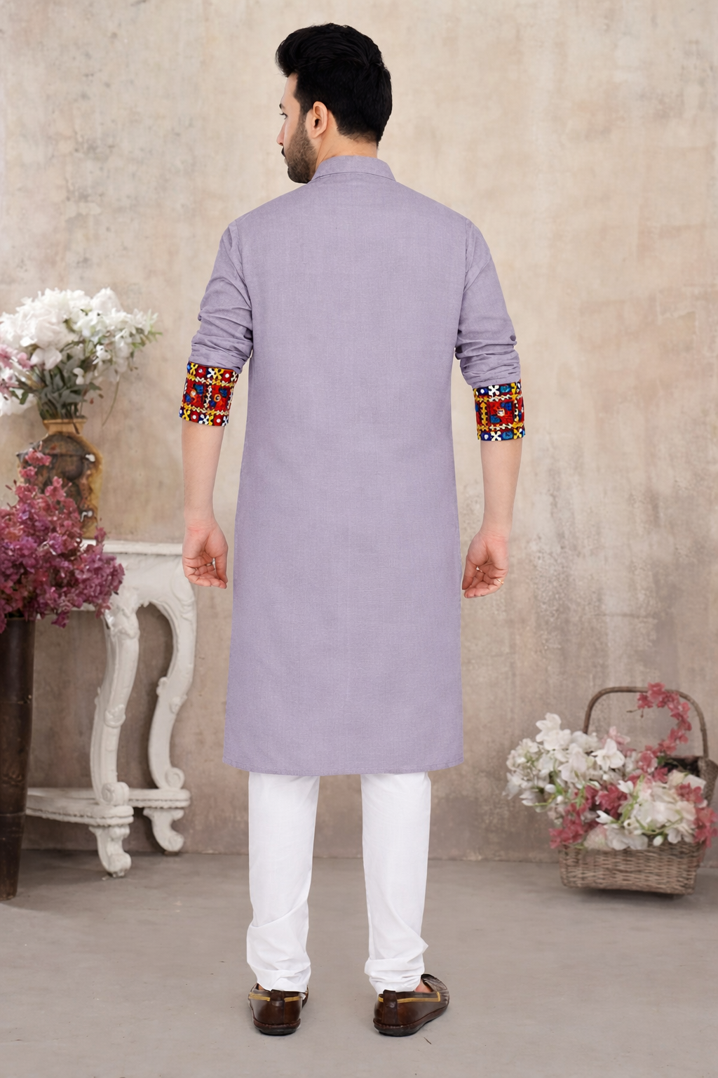 Stylish Kutchi Traditional Men's Kurta(4052)