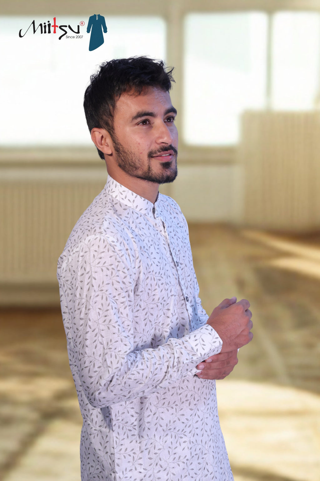 Men’s Casual Printed Kurta – White Leaf Pattern (7802)